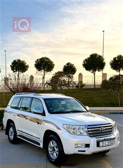 تويوتا لاندكروزر